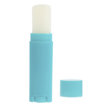 Türkisfarbener Stick für selbstgemachte Lippenstifte. Online-Verkauf Türkisfarbener Stick für selbstgemachte Lippenstifte. Online-Verkauf