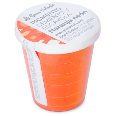 Neónový oranžový pigment na cement a sadru