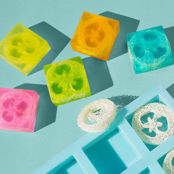 Glycerinseife Transparent SLS-frei | DIY-Seifen selber machen Glycerinseife Transparent SLS-frei | DIY-Seifen selber machen