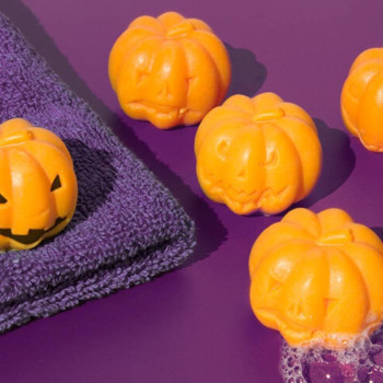 Set zur Herstellung von Halloween-Seifen. Online-Verkauf.