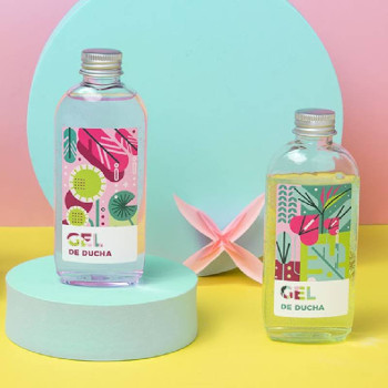 Kit zur Herstellung von hausgemachtem Duschgel. Einfach und sehr schnell! Kit zur Herstellung von hausgemachtem Duschgel. Einfach und sehr schnell!
