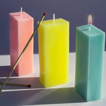Sada ako vyrobiť minimalistické sviečky. Materiál a návod