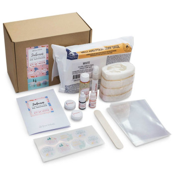 Set zum Herstellen von Weihnachtsseifen aus Wollhandschuhen. Materialien und Anleitung