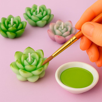 Pistaziengrüne Kerzenfarbe. Online-Verkauf.