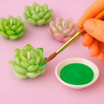 Hellgrüne Kerzenfarbe. Online-Verkauf.