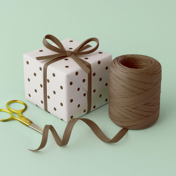 Schokoladenbraunes Bastband. Online-Verkauf.