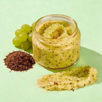 Zerkleinerte rote Traubenhaut für Peelings. Online-Verkauf