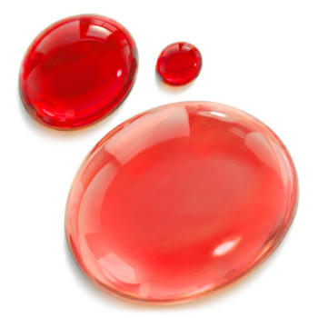 Leuchtend roter Flüssigfarbstoff zur Herstellung von Glycerinseife.