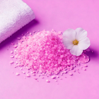 Gummirosa Flüssigfarbstoff zur Herstellung von Glycerinseife.