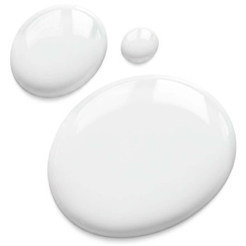 Konzentrierter flüssiger weißer Farbstoff in kosmetischer Qualität.