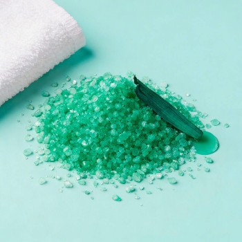 Smaragdgrüner Farbstoff kosmetische Qualität. Online-Verkauft.