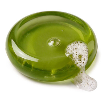 Olivgrüner Flüssigfarbstoff zur Herstellung von Glycerinseife.