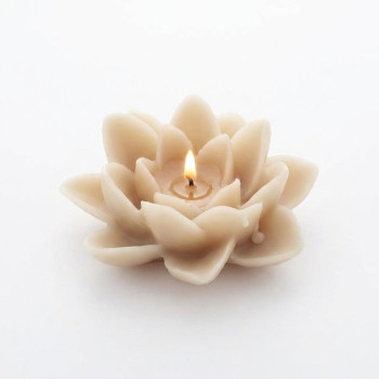 Nenufar Kerzenform 12cm zur Herstellung von Kerzen.
