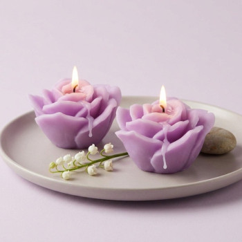 Öffnen Rosa Form zur Herstellung von Kerzen.
