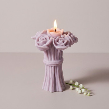 Hochzeitsstrauß aus Rosen Kerzenform