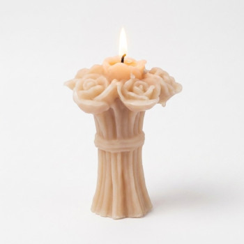 Hochzeitsstrauß aus Rosen Kerzenform