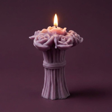 Hochzeitsstrauß aus Rosen Kerzenform