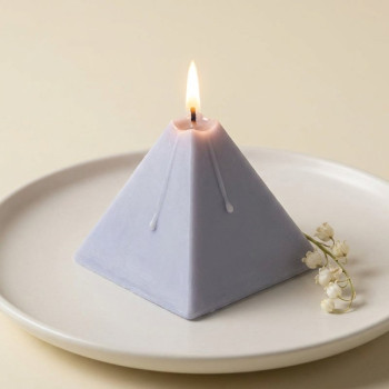 2 kleine Pyramiden Silikon 4,5x4,5 cm Form zur Herstelung von Kerzen.