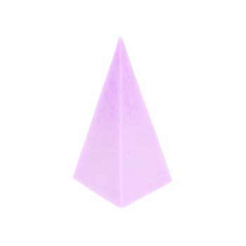 Pyramide Silikonform zur Herstellung von Kerzen.
