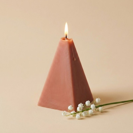 Pyramide Silikonform zur Herstellung von Kerzen.