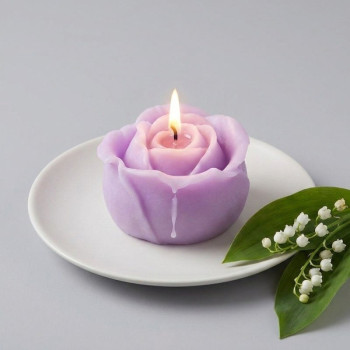 Rose Form zur Herstellung von Kerzen.