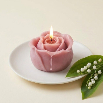 Rose Form zur Herstellung von Kerzen.