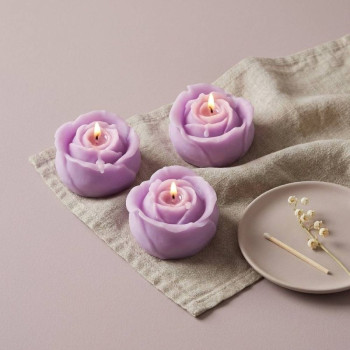 Rose Form zur Herstellung von Kerzen.