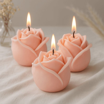 Große geschlossene rosa Silikonform zum Herstellen von Kerzen und Kunsthandwerk.