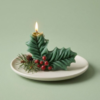Silikonform mit 4 kleinen Stechpalmenblättern für Weihnachtsbasteleien