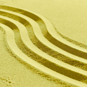 Feiner kalkfarbener Sand zum Basteln. Online-Verkauf