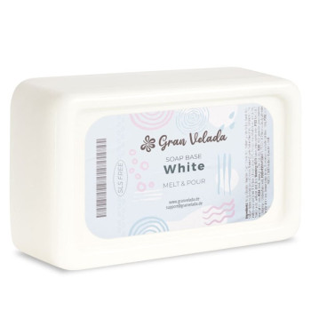 Sparformat von 12 kg Seife auf weißer Glycerinbasis.