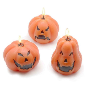 Zornige runde Kürbis-Schimmel zur Herstellung von Halloween Kerzen.