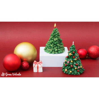 Kerzenform Weihnachtsbaum mit Kugeln. Online Verkauft.
