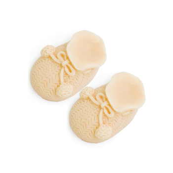 Formen, um Babystiefeletten in hausgemachter Seife herzustellen.