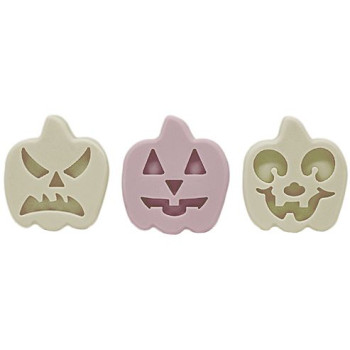 Drei Halloween Kürbise Form zur Herstellung von Kunsthandwerk. Drei Halloween Kürbise Form zur Herstellung von Kunsthandwerk.